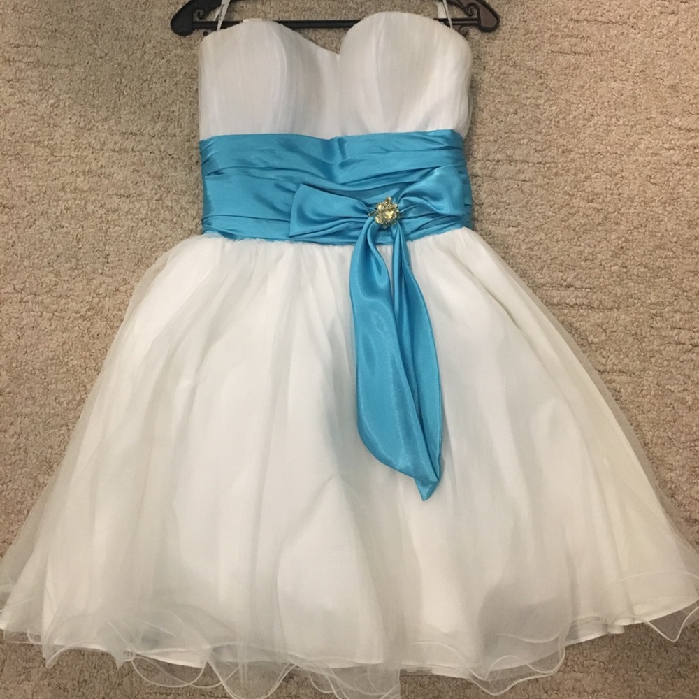 Hannah S White full cocktail dress!